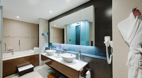 Carlton Downtown Hotel image 19