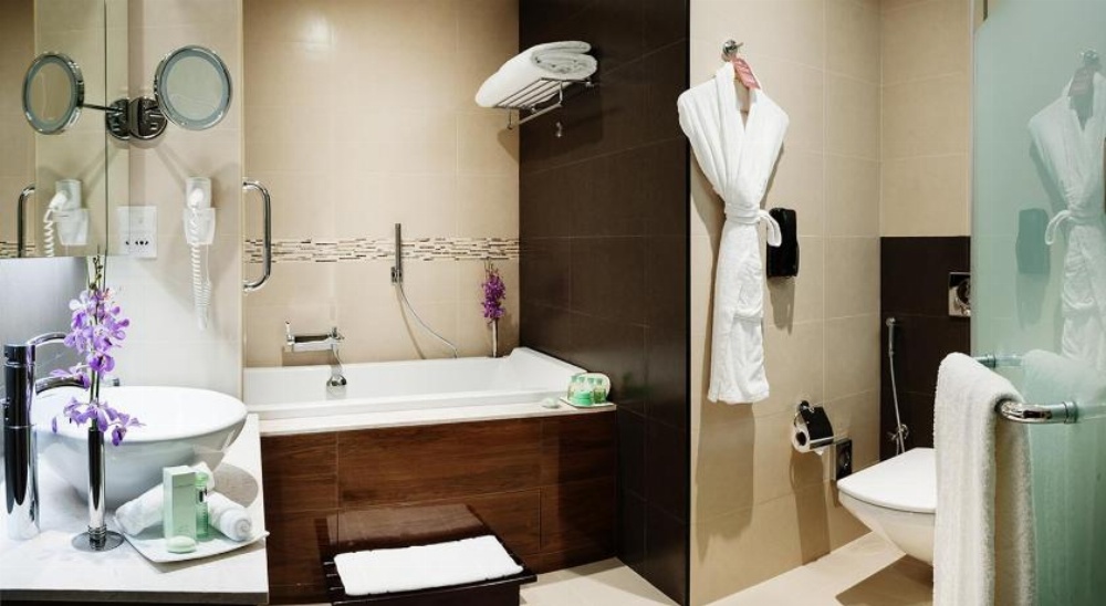 Carlton Downtown Hotel