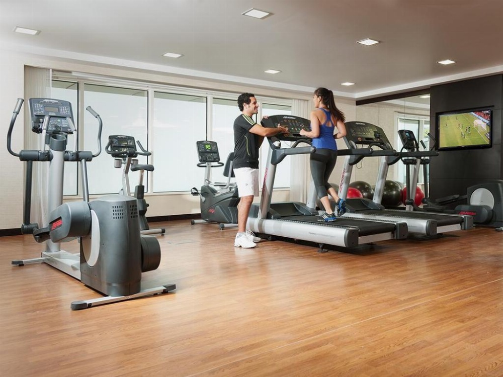 Carlton Downtown Hotel